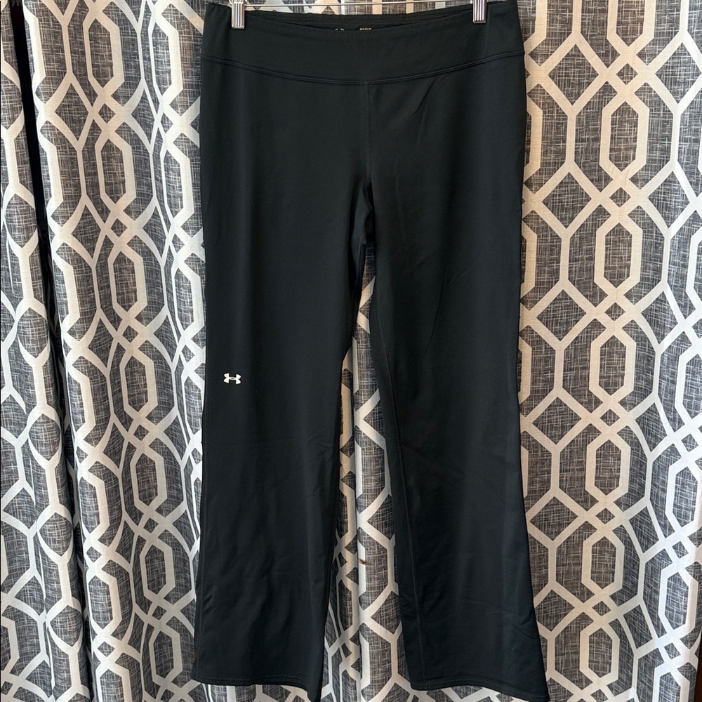 Under Armour Black Women's LG Workout Yoga Pants with Logo